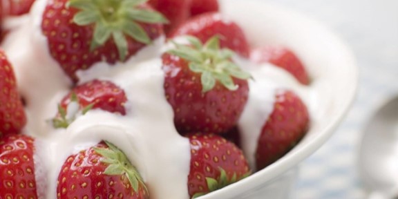 National-Strawberries-and-Cream-Day